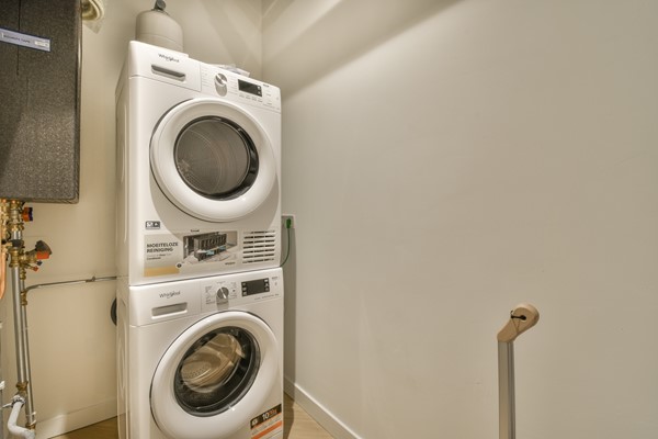 Medium property photo - Haarlemmerweg 484, 1014 BL Amsterdam